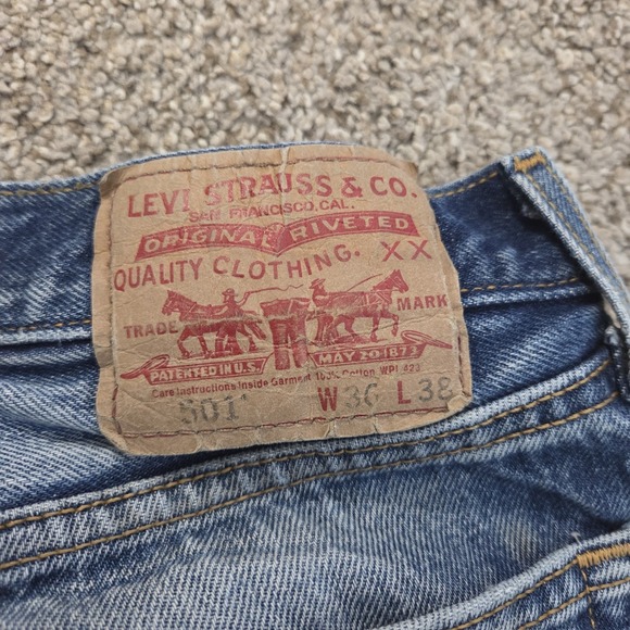 Levis 501 Jeans Mens 36x38 Blue Denim Straight Leg Button Fly Distressed Stained - Picture 12 of 16